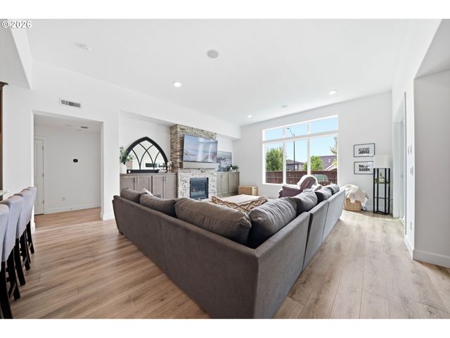 4203 S 14TH Way, Ridgefield, WA 98642