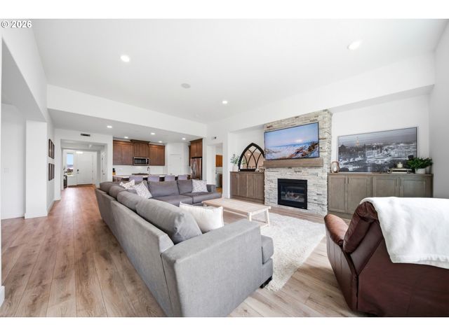 4203 S 14TH Way, Ridgefield, WA 98642