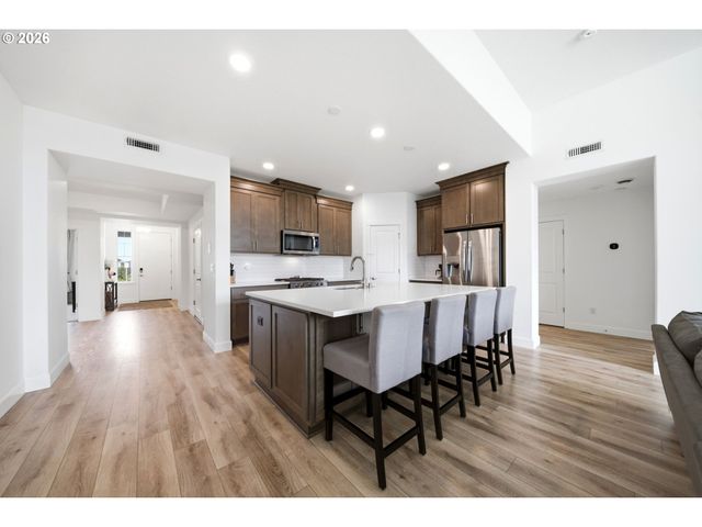 4203 S 14TH Way, Ridgefield, WA 98642
