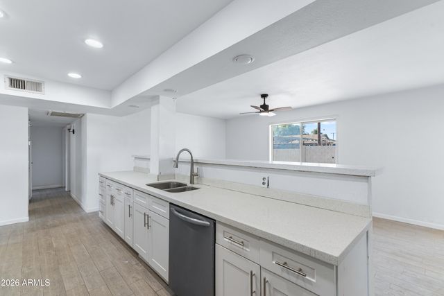 860 W McLellan Road, Mesa, AZ 85201