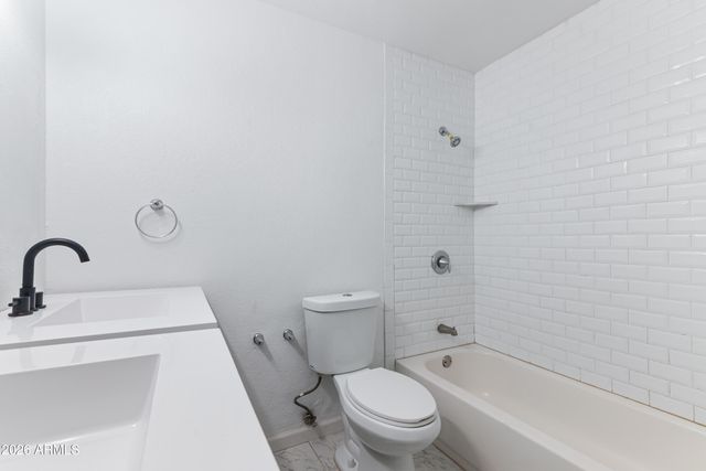 860 W McLellan Road, Mesa, AZ 85201