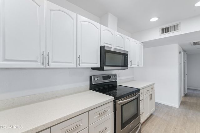860 W McLellan Road, Mesa, AZ 85201