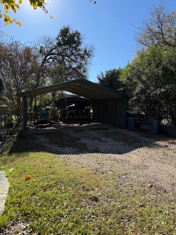 113 Townes Drive, Lakeside, TX 76108