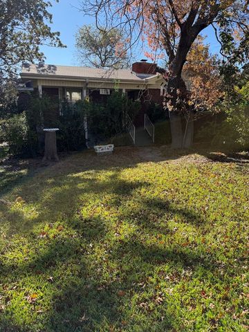 113 Townes Drive, Lakeside, TX 76108