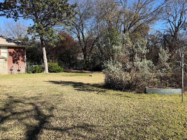 113 Townes Drive, Lakeside, TX 76108