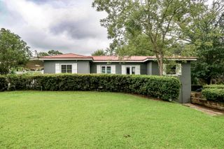 2335 N 7th Ave., Laurel, MS 39440