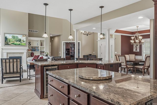 12516 Covington Manor Farms Road, Fort Wayne, IN 46814