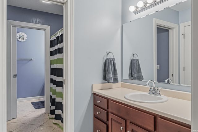 12516 Covington Manor Farms Road, Fort Wayne, IN 46814