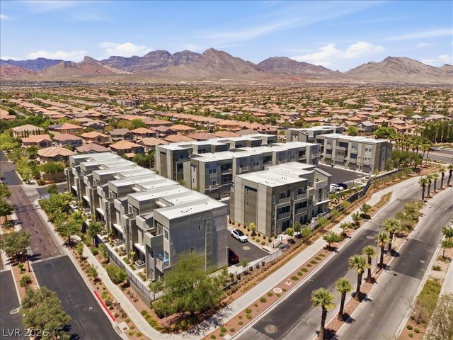 1124 Prospering Creek Street, Las Vegas, NV 89135