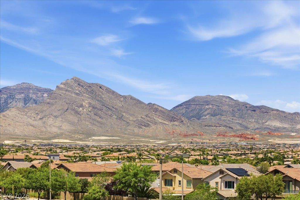 1124 Prospering Creek Street, Las Vegas, NV 89135