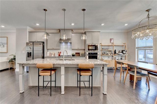 373 Via Secco Lane, Suwanee, GA 30024