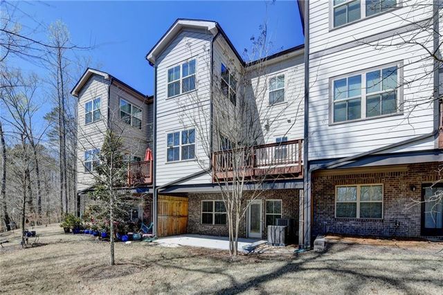 373 Via Secco Lane, Suwanee, GA 30024