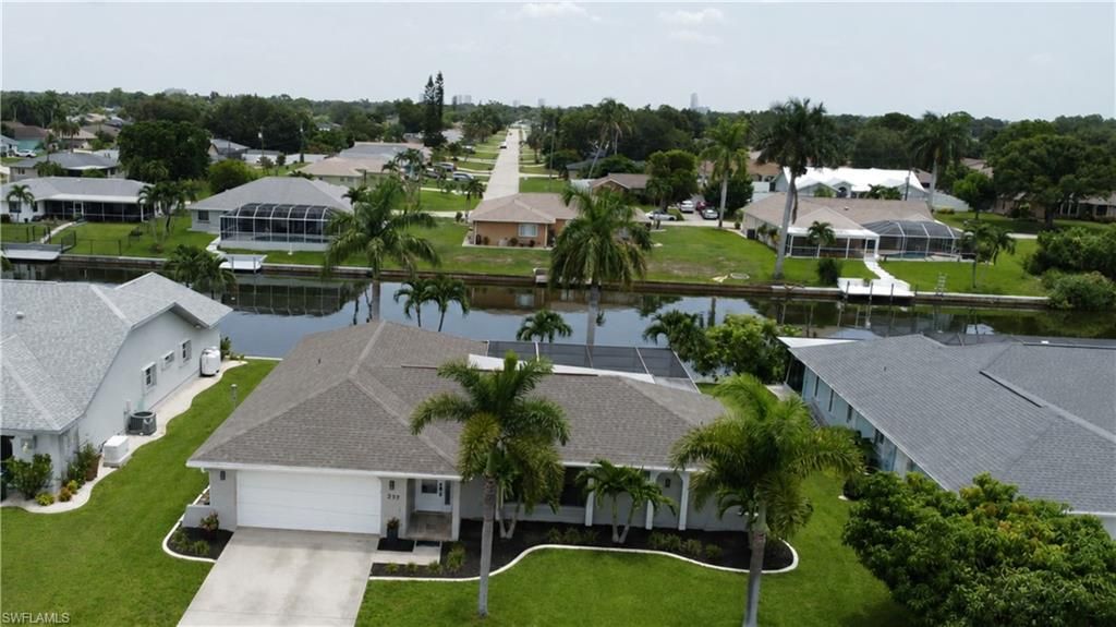237 SE 20th CT, CAPE CORAL, FL 33990 — photo 2