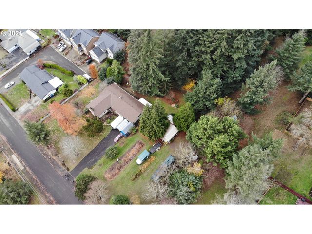 Se Hillcrest Rd, Happy Valley, OR 97086