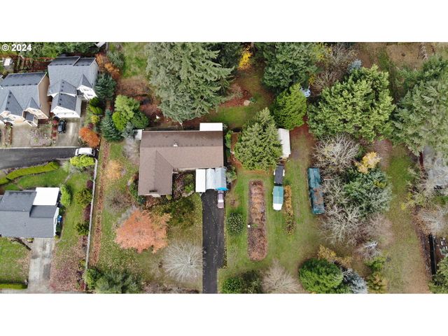 Se Hillcrest Rd, Happy Valley, OR 97086