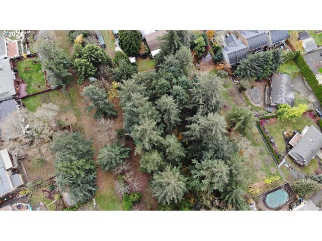 Se Hillcrest Rd, Happy Valley, OR 97086
