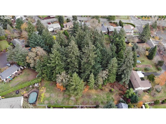 Se Hillcrest Rd, Happy Valley, OR 97086