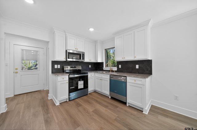 329 Wiley Dr., Bullard, TX 75757