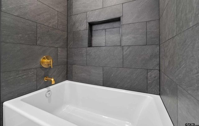 329 Wiley Dr., Bullard, TX 75757