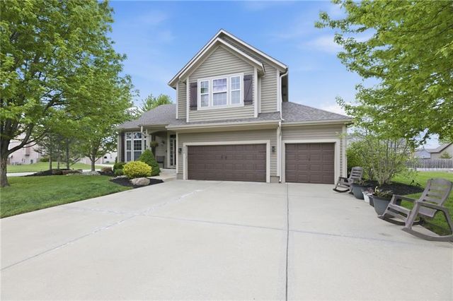 500 E Cheyenne Street, Gardner, KS 66030