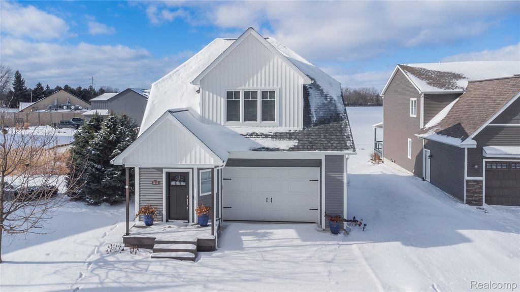 3442 COTTAGE COVE Drive, Fenton Charter Township, MI 48430