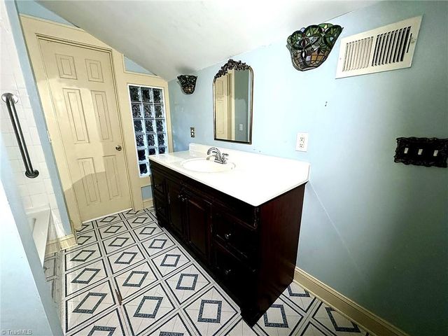 441 Elk Spur Street, Elkin, NC 28621