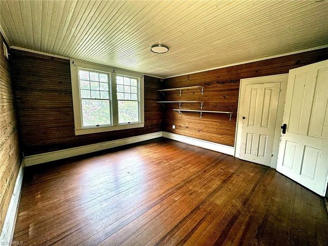 441 Elk Spur Street, Elkin, NC 28621