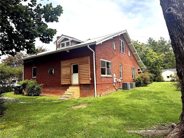 441 Elk Spur Street, Elkin, NC 28621