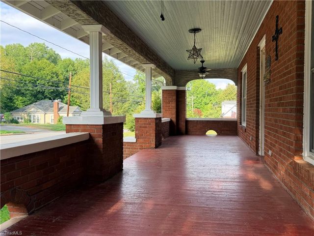 441 Elk Spur Street, Elkin, NC 28621