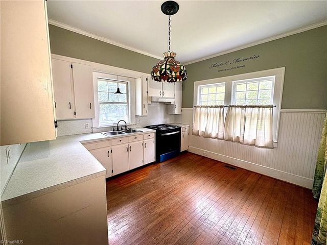 441 Elk Spur Street, Elkin, NC 28621