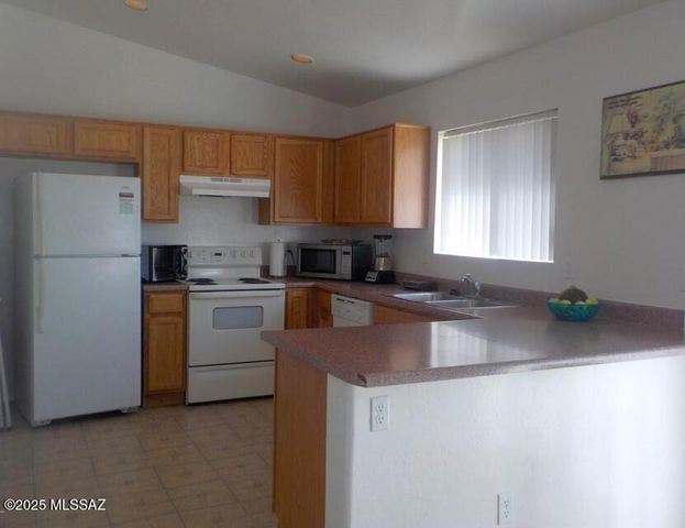 437 Camino Hombre De Oro, Rio Rico, AZ 85648