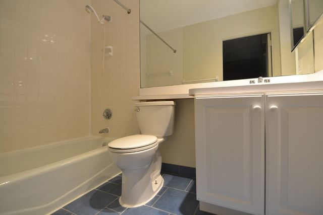 67 St. Germain 34-3, Boston, MA 02115