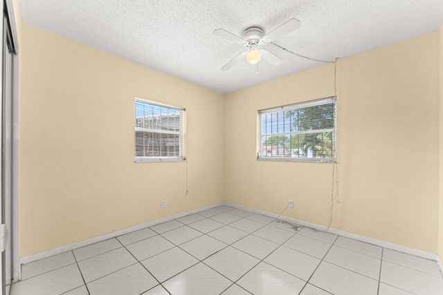 610 SW 10th Court, Deerfield Beach, FL 33441