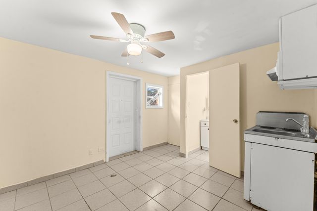 610 SW 10th Court, Deerfield Beach, FL 33441
