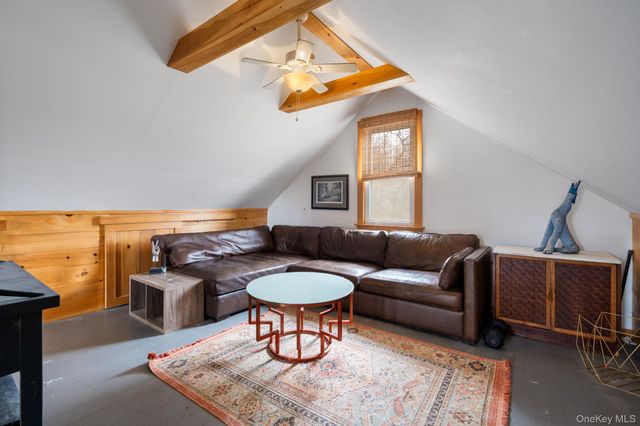 4721 State Route 9G, Germantown, NY 12526