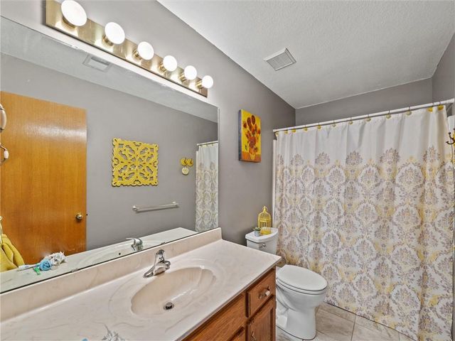 201 SE Citadel Drive, Lee's Summit, MO 64063