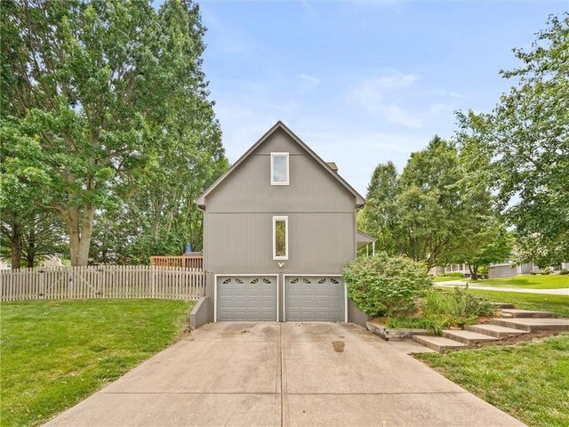 201 SE Citadel Drive, Lee's Summit, MO 64063