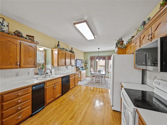 201 SE Citadel Drive, Lee's Summit, MO 64063