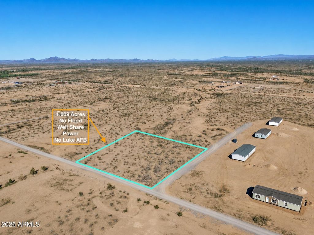 1 Radford Road C, Wittmann, AZ 85361 — exterior