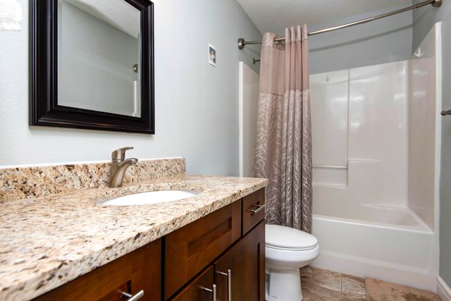 1637 N Waterstone Avenue, Springfield, MO 65802