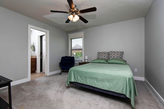 1637 N Waterstone Avenue, Springfield, MO 65802