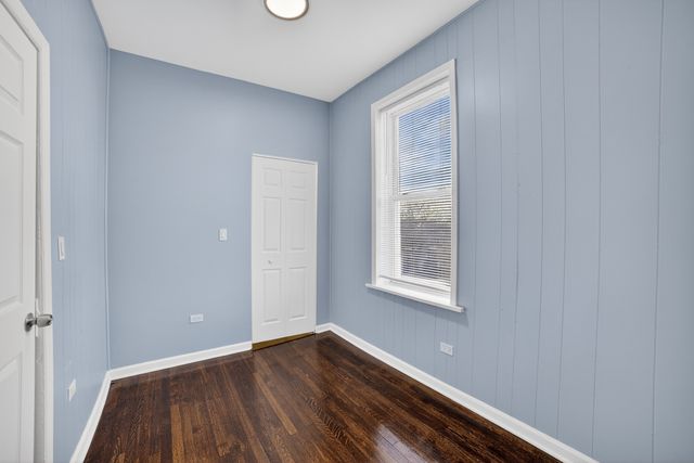 1419 S Kedvale Avenue, Chicago, IL 60623
