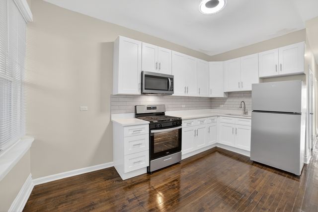 1419 S Kedvale Avenue, Chicago, IL 60623