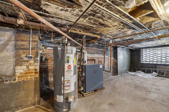 1419 S Kedvale Avenue, Chicago, IL 60623