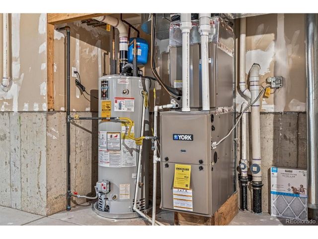 1896 S Cole St, Lakewood, CO 80228