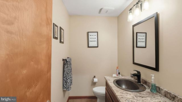 2185 SAMS CREEK RD, Westminster, MD 21157