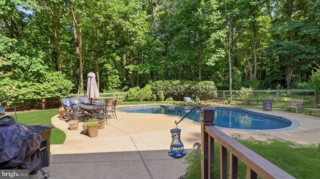 2185 SAMS CREEK RD, Westminster, MD 21157