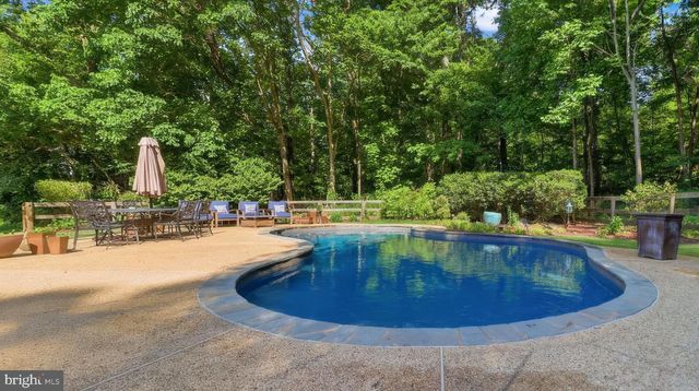 2185 SAMS CREEK RD, Westminster, MD 21157