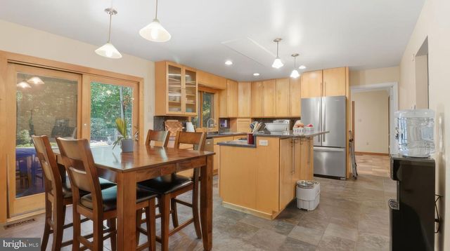 2185 SAMS CREEK RD, Westminster, MD 21157