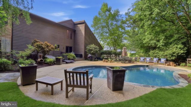 2185 SAMS CREEK RD, Westminster, MD 21157